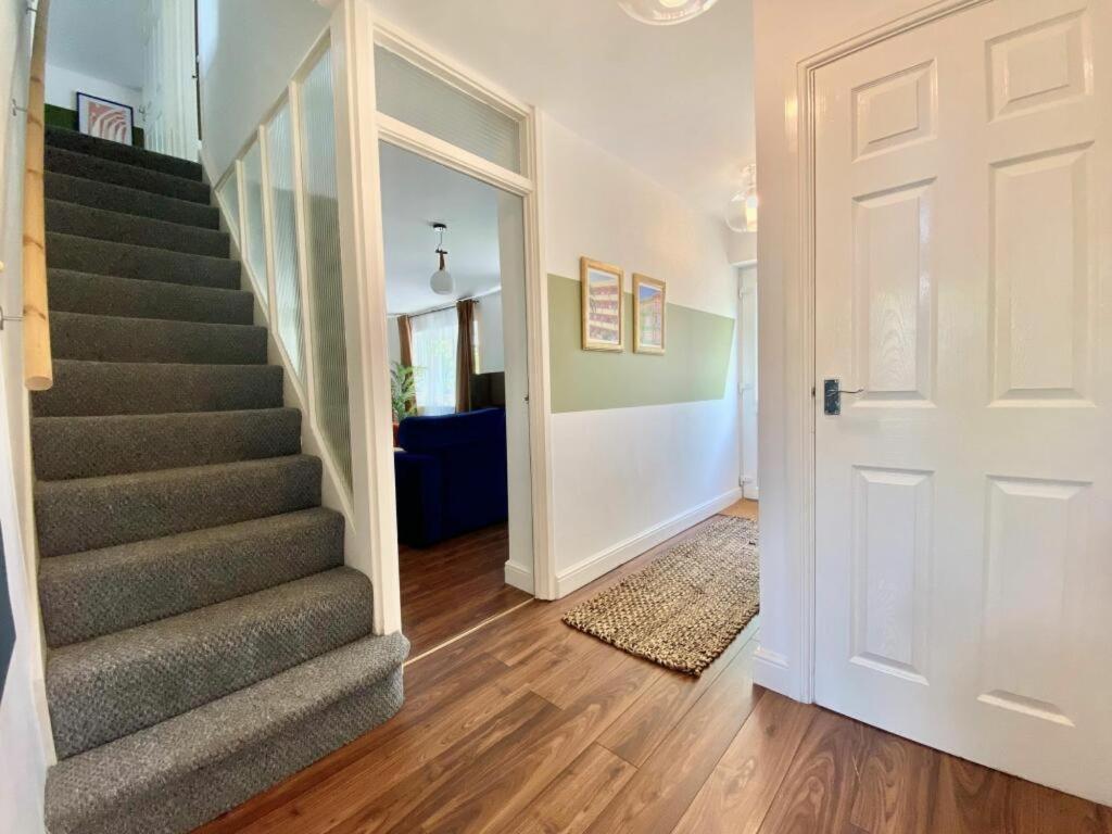 Coventry Huge 4Bed 2Bath Private Parking Nec By Empower Homes Exterior foto